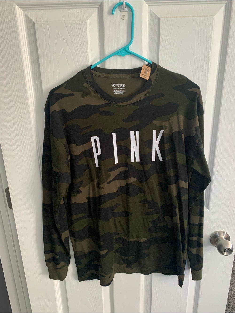 PINK Victoria's Secret women's Camo Long-Sleeve Shirt